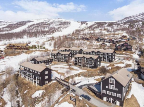 Oppdal Alpintun, Stølen øvre - ski in ski out